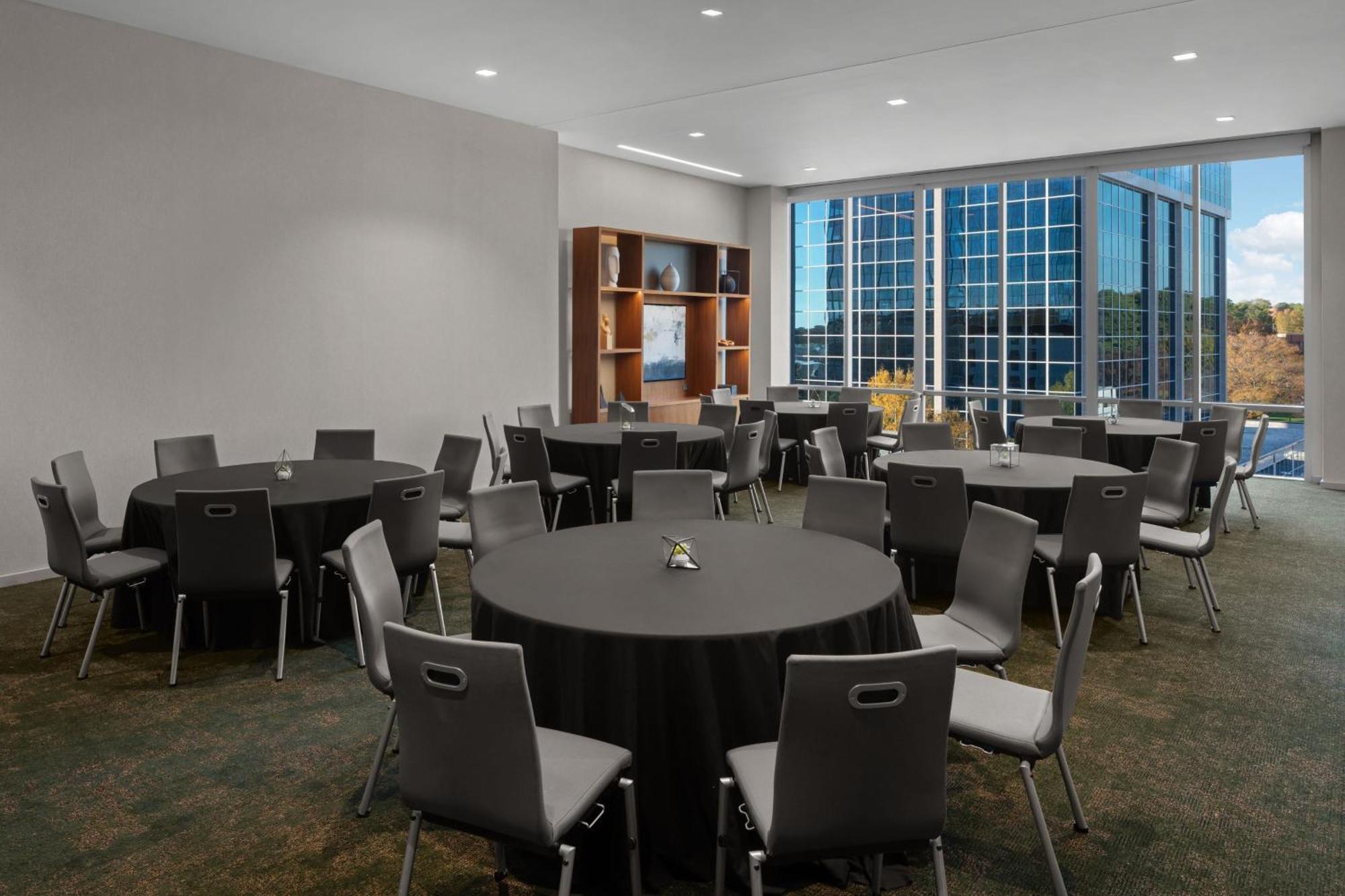 Ac Hotel By Marriott Raleigh North Hills מראה חיצוני תמונה