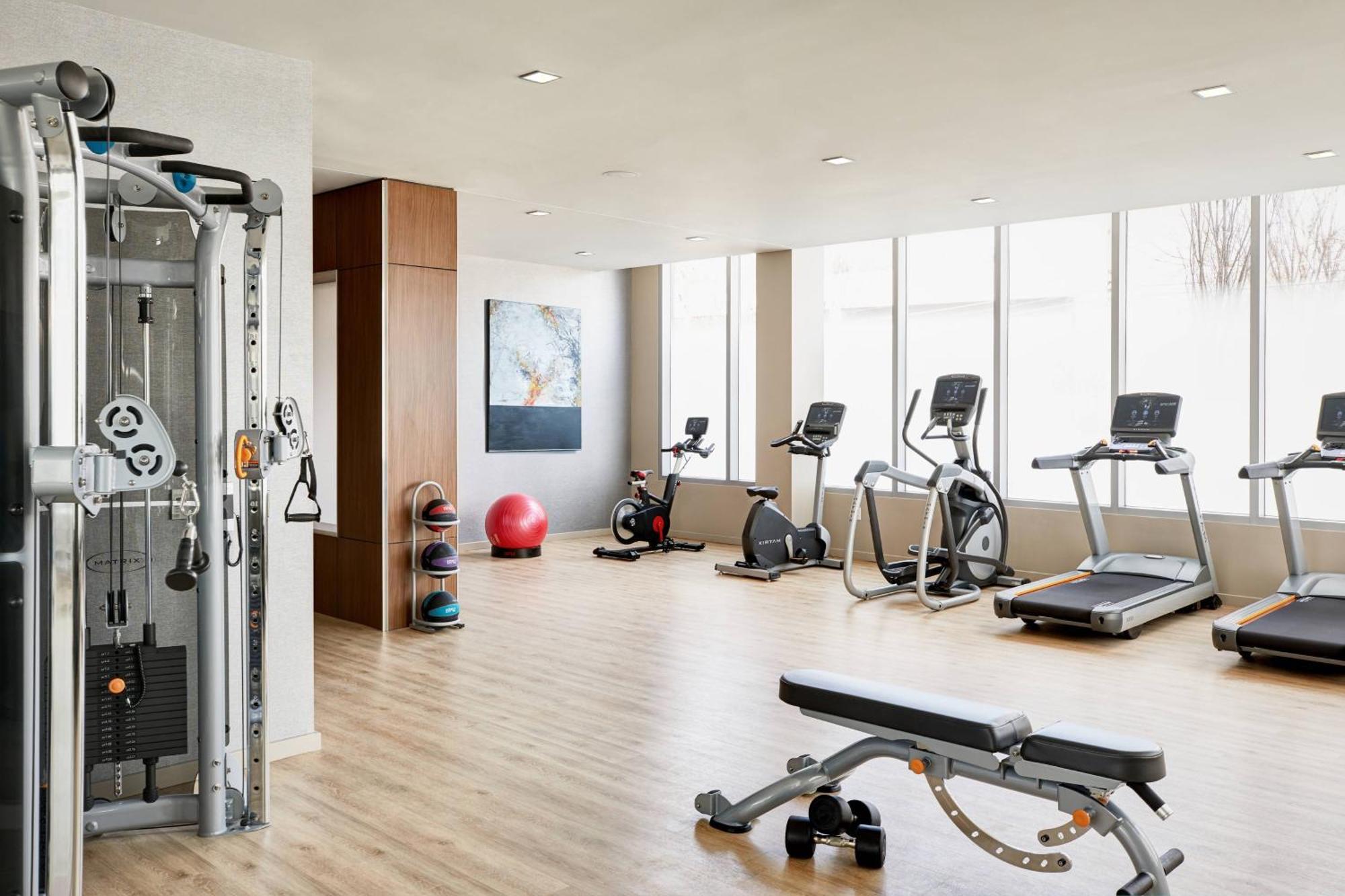 Ac Hotel By Marriott Raleigh North Hills מראה חיצוני תמונה
