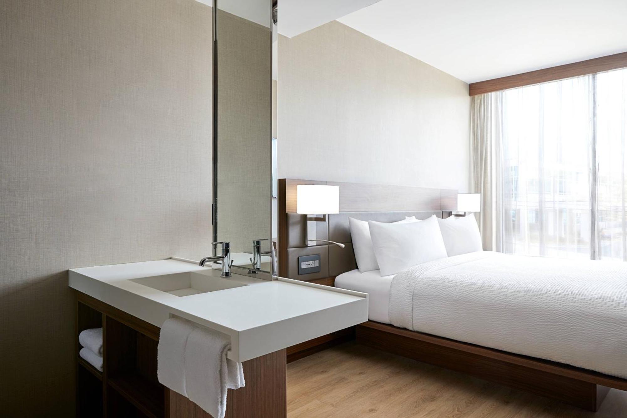 Ac Hotel By Marriott Raleigh North Hills מראה חיצוני תמונה
